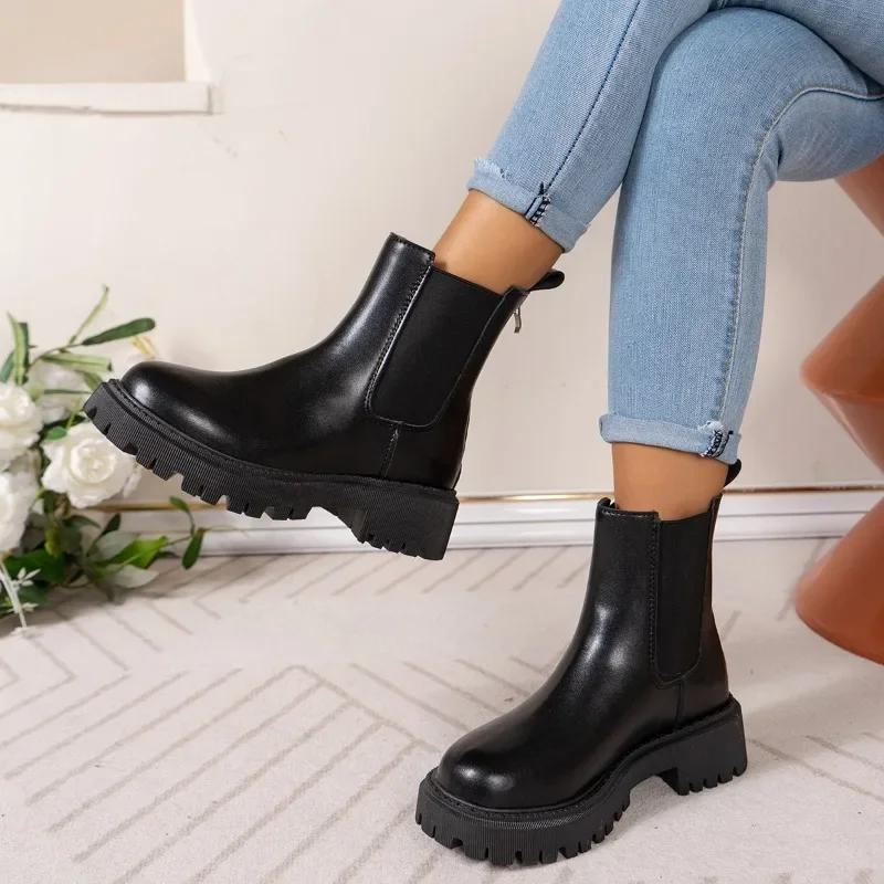 2024 Высококачественная обувь Женские ботинки на молнии Осень-зима Круглый носок Твердые короткие бочонки на низком каблуке Большие размеры Челси