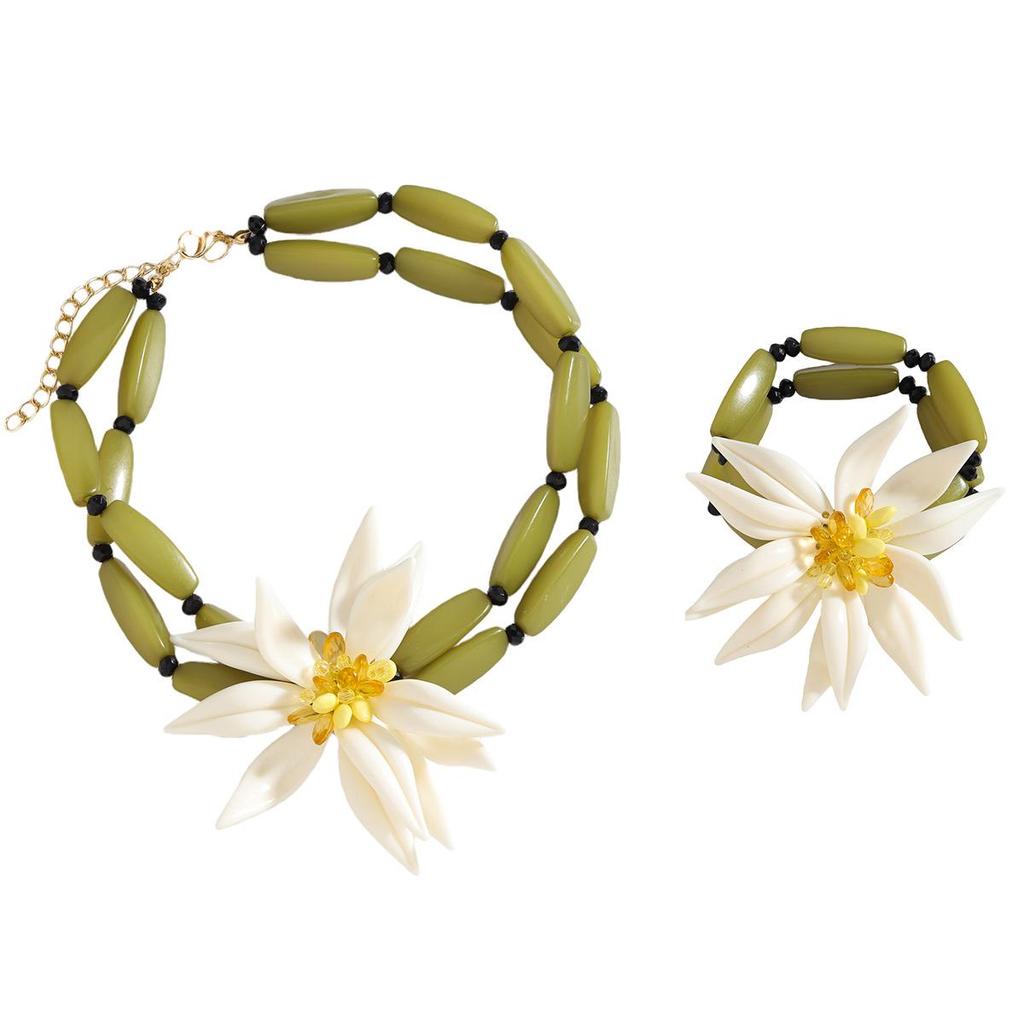 Европейские и американские серьги-гвоздики с белыми цветами и двухслойный чокер-ожерелье