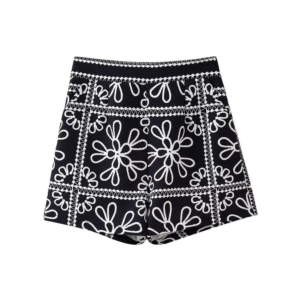 Осенний комплект из женской контрастной хлопковой куртки и шорт с высокой талией 2024 года