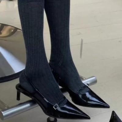 Модные остроносые сексуальные туфли на среднем каблуке для вечеринок женские сандалии дизайнерские летние брендовые туфли-лодочки туфли с открытой пяткой повседневные туфли туфли-туфли на каблуках