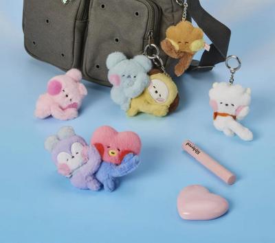 Мини-магнитная кукла BT21 HugMe, брелок