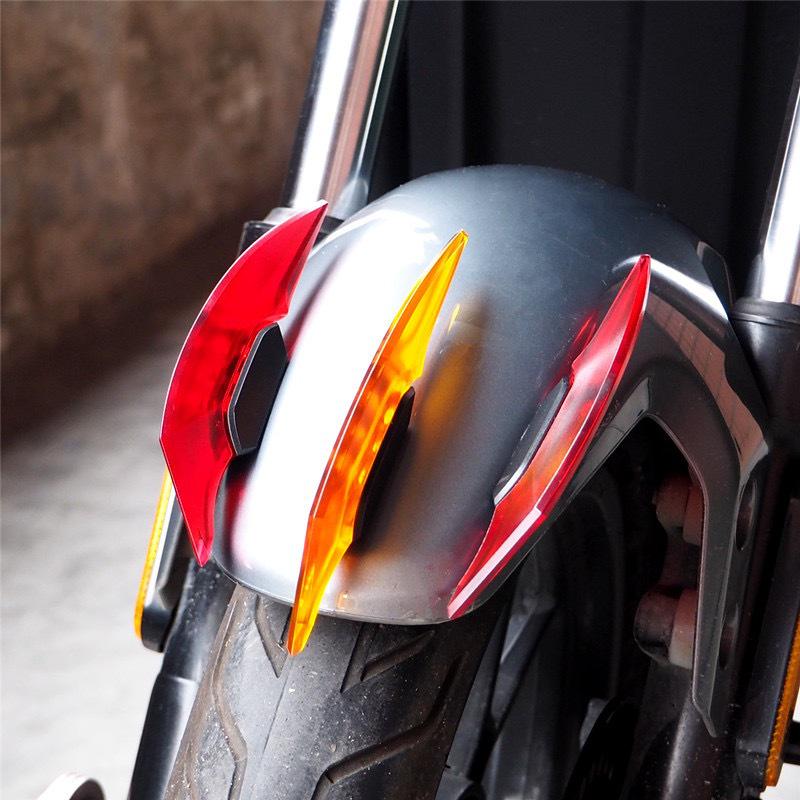 Декоративные крылышки для электросамокатов Niu: Боковые усилители в форме когтей и разноцветные лопасти