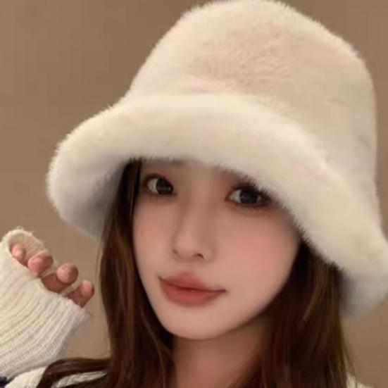 Women Winter Hat Thick Fuzzy Plush Faux Fur Heat Retention Windproof Fisherman Hat Short