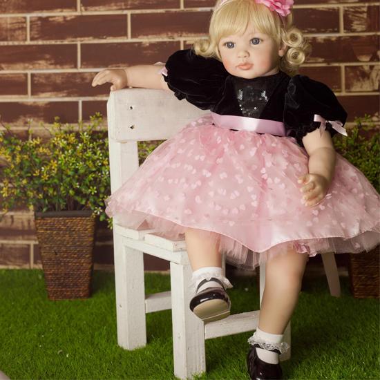 Реалистичная кукла для девочек