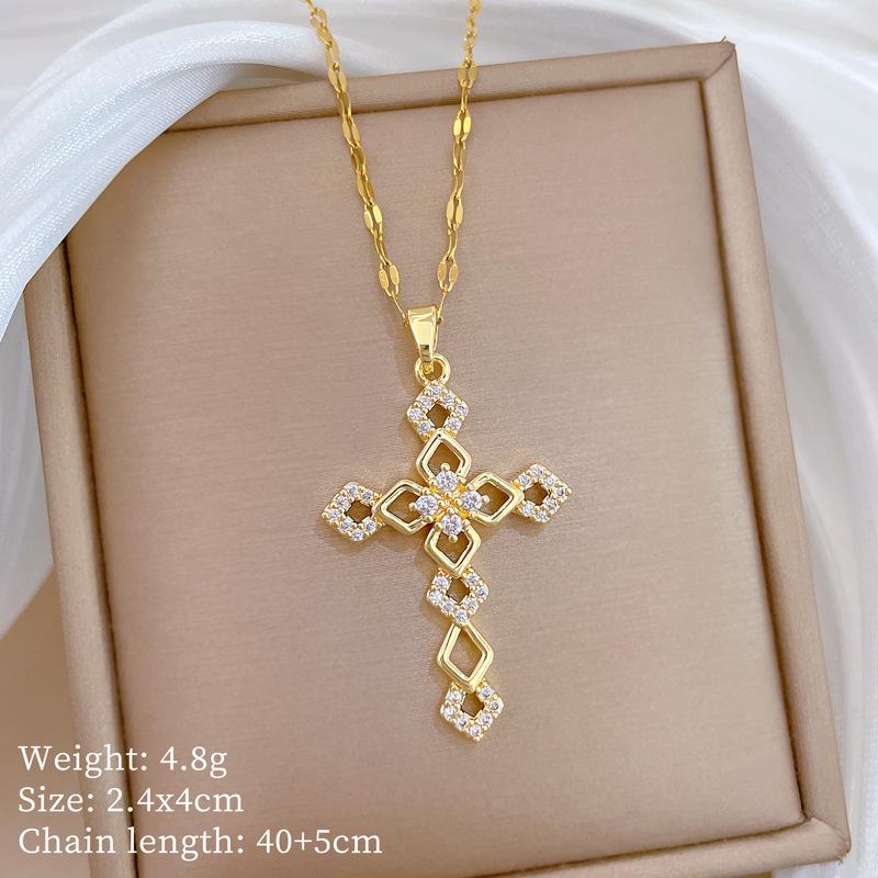 Copper Micro-Inlaid Love Light Luxury Temperament Gorgeous Full Diamond Necklace Female Versatile Collarbone Chain Titanium Steel