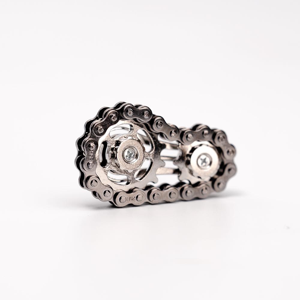 Bicycle Chain Finger Spinner, Silent CNC Machined Stainless Steel Gear Fidget Toy for Adults, Office Stress Relief & Focus Tool,
