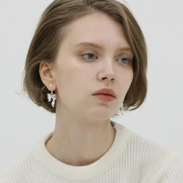 HOLIDAY BOW EARRING 03