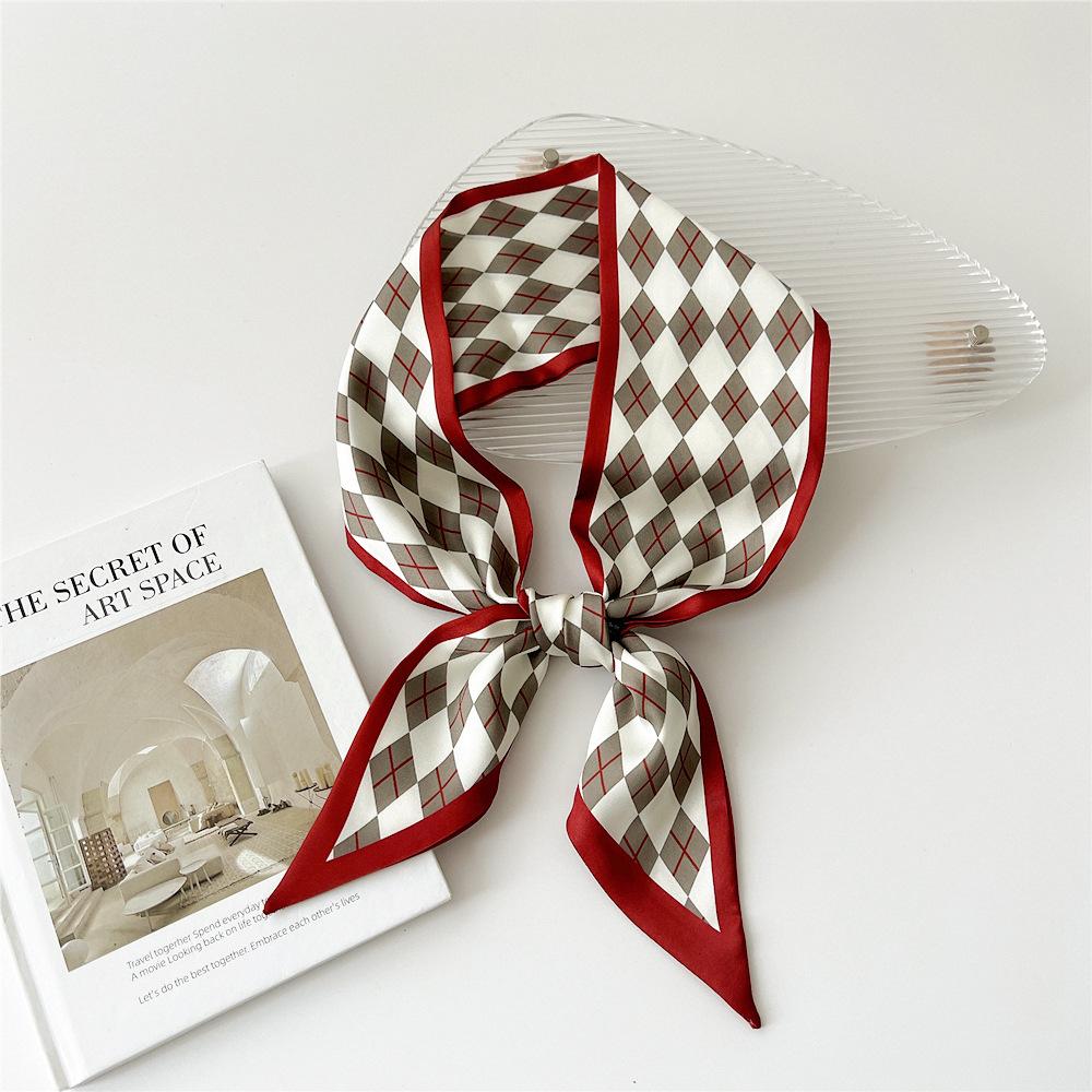 Новые шарфы Шелковые шарфы Женские весенние и осенние длинные декоративные профессиональные шарфы Летние тонкие стили в сочетании с рубашками Стильные