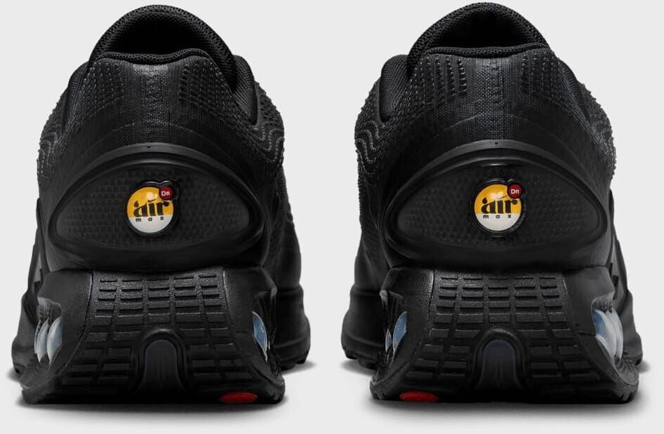 Кроссовки Nike Air Max Dn черный/черный/металлический темно-серый/черный