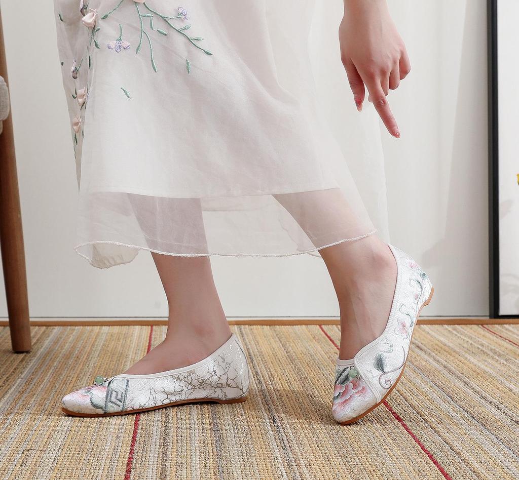 Ruyu 2024 Весна/Лето Женские туфли из ткани с вышивкой в старом пекинском стиле для чонсама