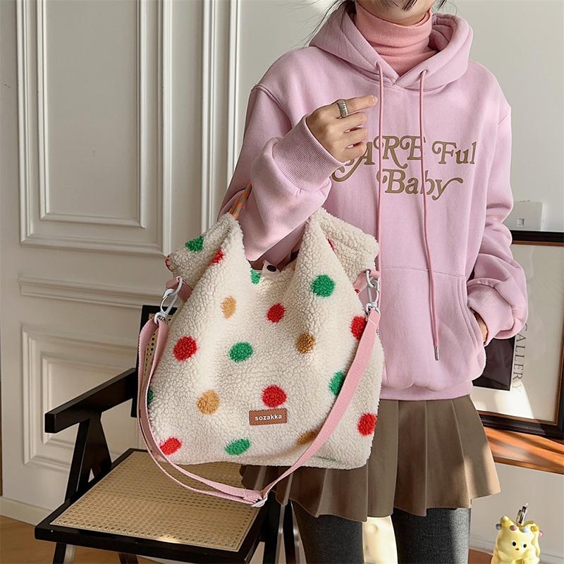 Женская плюшевая леопардовая сумка через плечо, модная сумка для переноски, большая вместимость, стильная мешковатая сумка кроссбоди, сумка для путешествий на открытом воздухе CLE