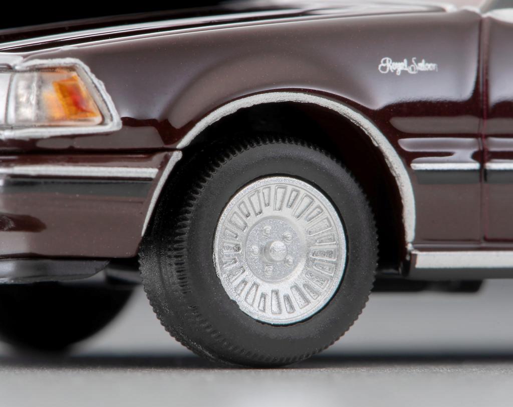 TOMYTEC Tomica Limited Vintage Neo LV-N175c Toyota Crown Hardtop Supercharged Royal Saloon (Вино) Модель 1985 года, Полная модель, 332718