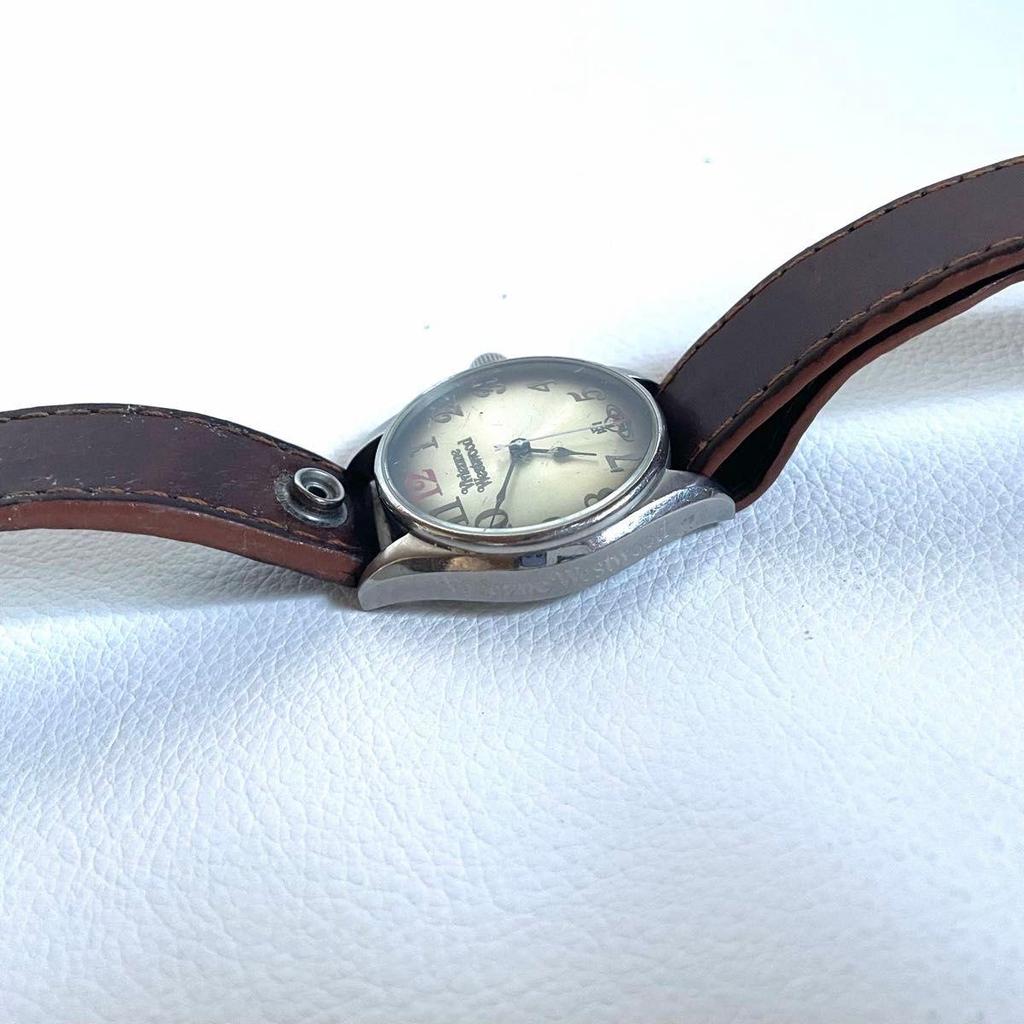Б/у часы Vivienne Westwood TIME MACHINE Коричневый кожаный ремешок Унисекс Натуральная кожа С коробкой Распродано
