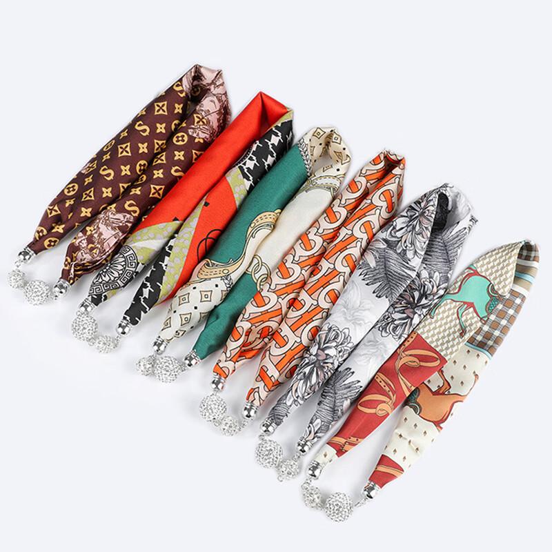 Women's Floral Magnetic Buckle Imitation Silk Scarf