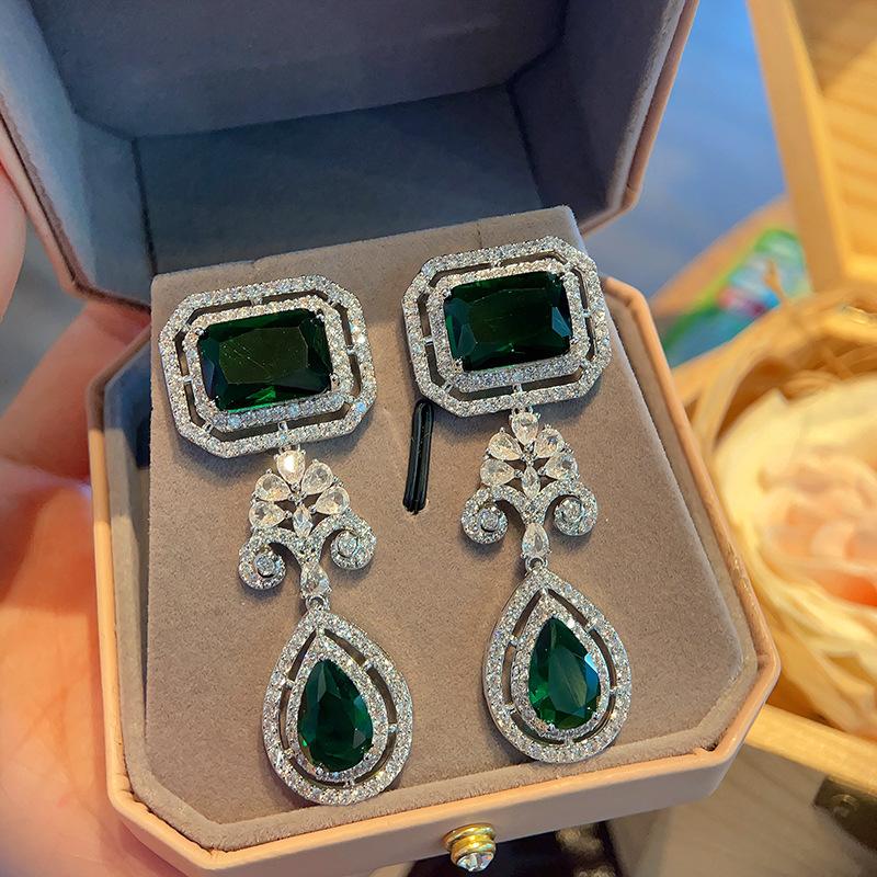 Зеленые квадратные серьги преувеличивают атмосферу красочные серьги с кубическим цирконием