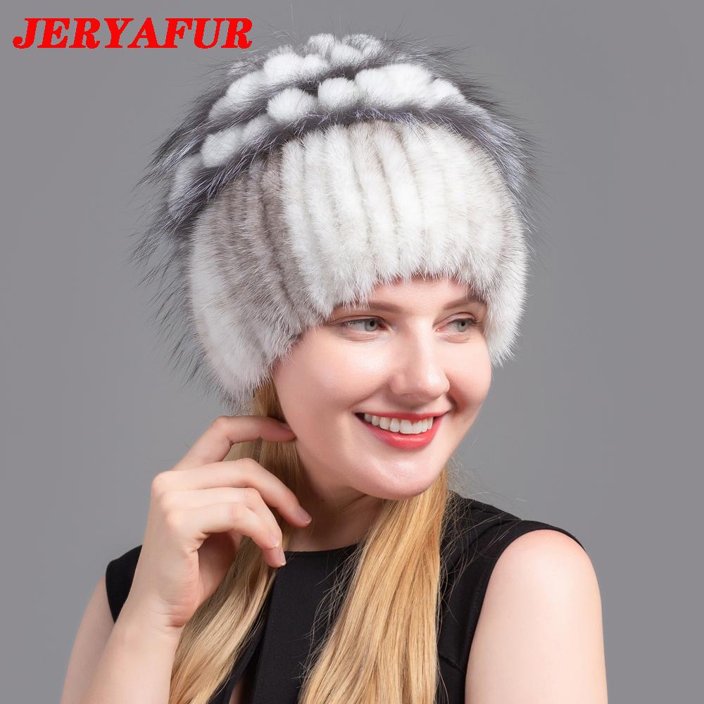 Женская зимняя шапка из меха кролика