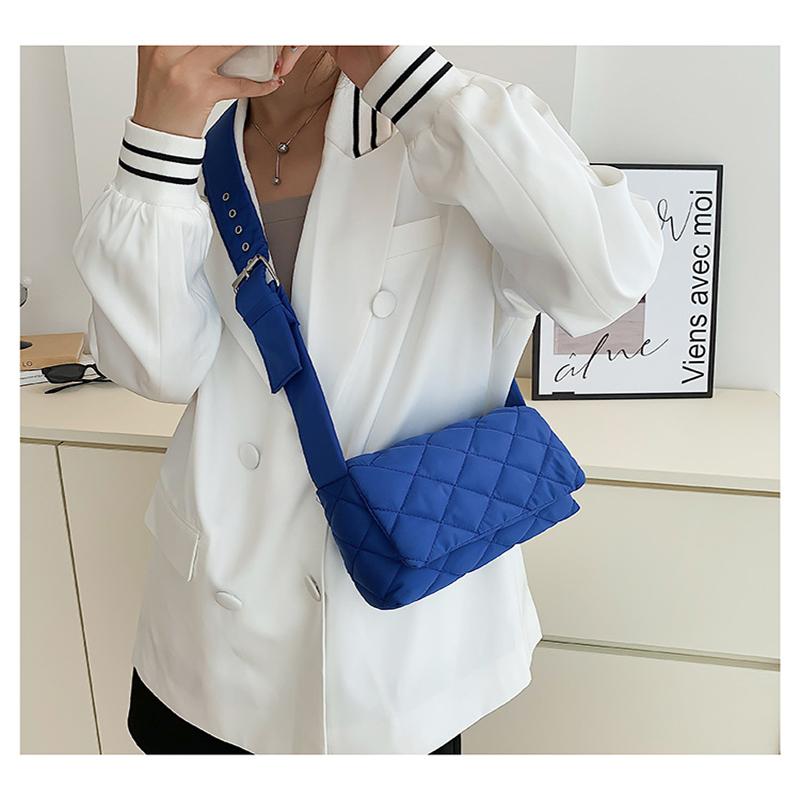 Vintage Simple Lingge Women's Dumpling Bag Leisure Soft Bed Large Capacity One Shoulder Crossbody Bag Personalized Women's Bag