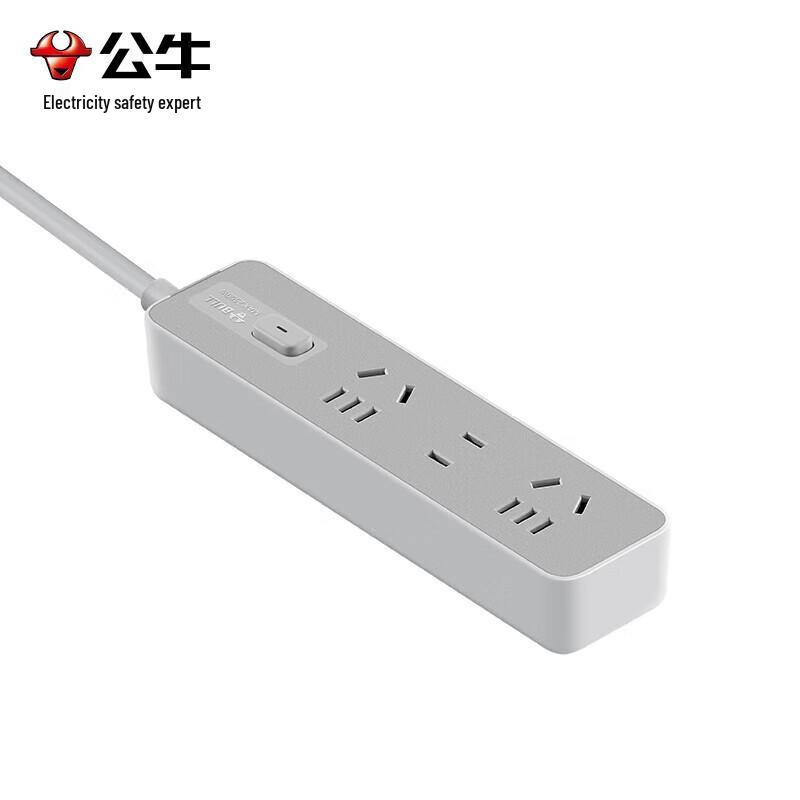 Bull GN-Z1121T 3-Outlet Power Strip with Master Switch CN plug (adapter included)