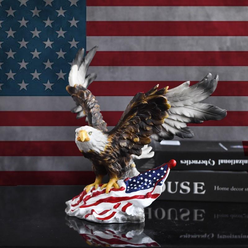 Resin Eagle Sculpture With American Flag Motif Decorative Figurine Living Room Office Independence Day Display