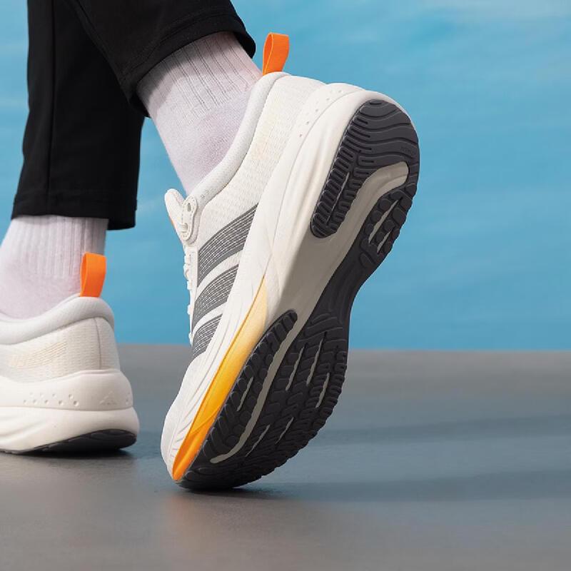 adidas Унисекс сезонные беговые кроссовки KJ4607