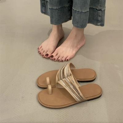 Французские плетеные шлепанцы на одно слово женские 2025 новая летняя обувь в римском стиле пляжная обувь сандалии на плоской подошве