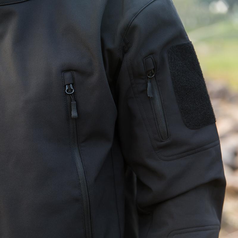 Men's Waterproof Tactical Camouflage Softshell Jacket Tactical Jacket Combat Hoody Coat Winter Fleece Jacket