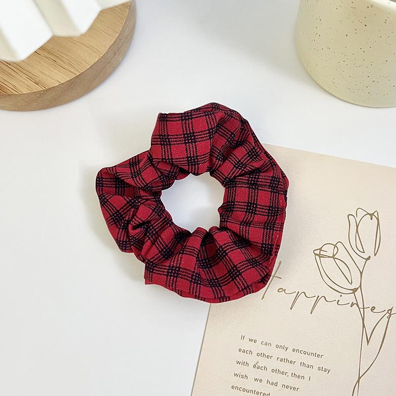 Рождественская красная плюшевая резинка для волос: Милый осенне-зимний аксессуар для волос