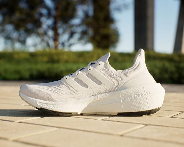 Adidas Ultra Boost Light LPZ47 Беговая обувь Белый Размер см Обувь, Белый/Footwear White/Crystal (GY9350), 27,0