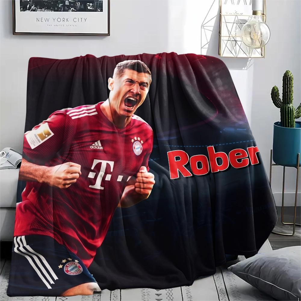 Robert Lewandowski pattern Flannel Blanket, High quality Comfortable for All Seasons, Home Decor, Warmth and Comfort, Perfect for Gifts.