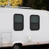 Окно RV с вертикальным сдвигом, 2 шт. 15x22 дюйма Запасные окна, Универсальные для кемпера, прицепа, автодома - Компактные 38.1x55.88см