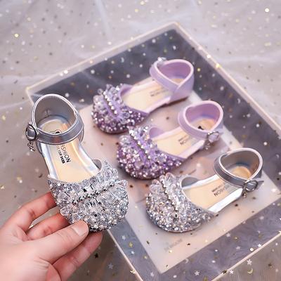 Летние новые модные туфли для девочек со стразами, милые и удобные, на мягкой подошве, из кожи