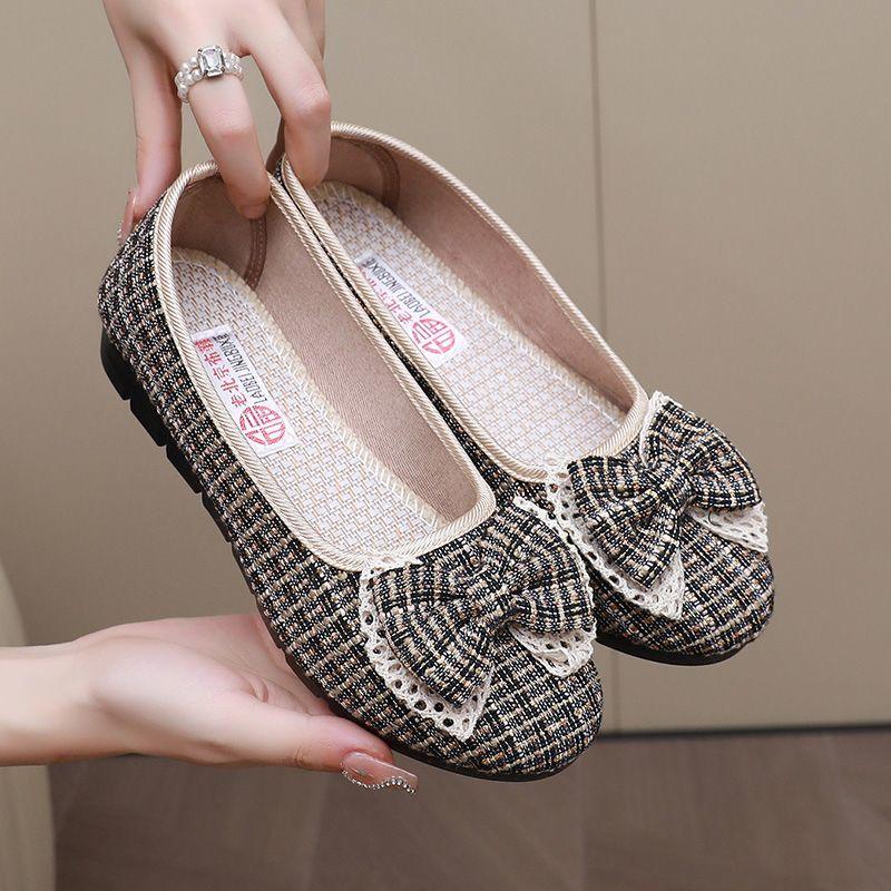 Летние новые туфли из ткани Old Beijing для женщин и мам, дышащие туфли на плоской подошве для женщин среднего возраста