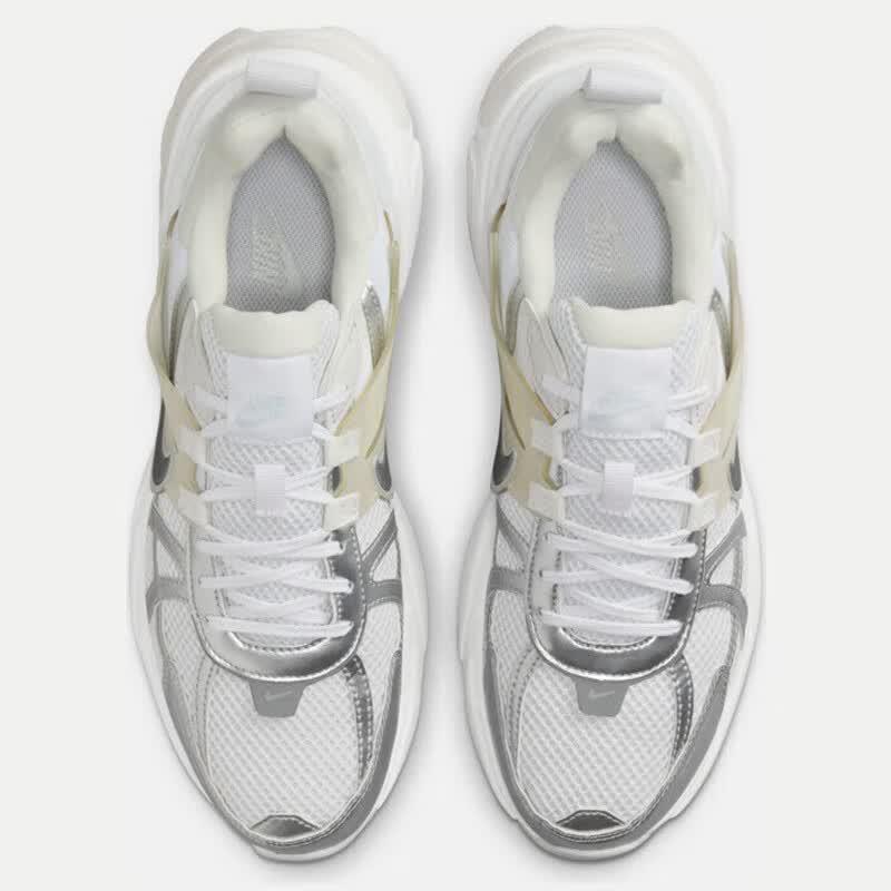 Nike Women's V2K RUN Sneakers