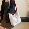 Осень и зима новая сумка-багет большой вместимости женская 2025 милая сумка-тоут для девочки модная высококлассная сумка через плечо