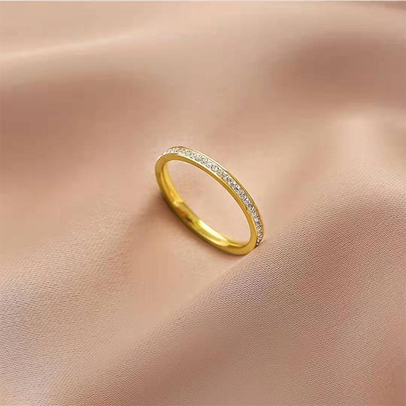Starry Sky Diamond Titanium Steel Ring: Elegant, Stylish, and Durable Couple's Fashion Ring