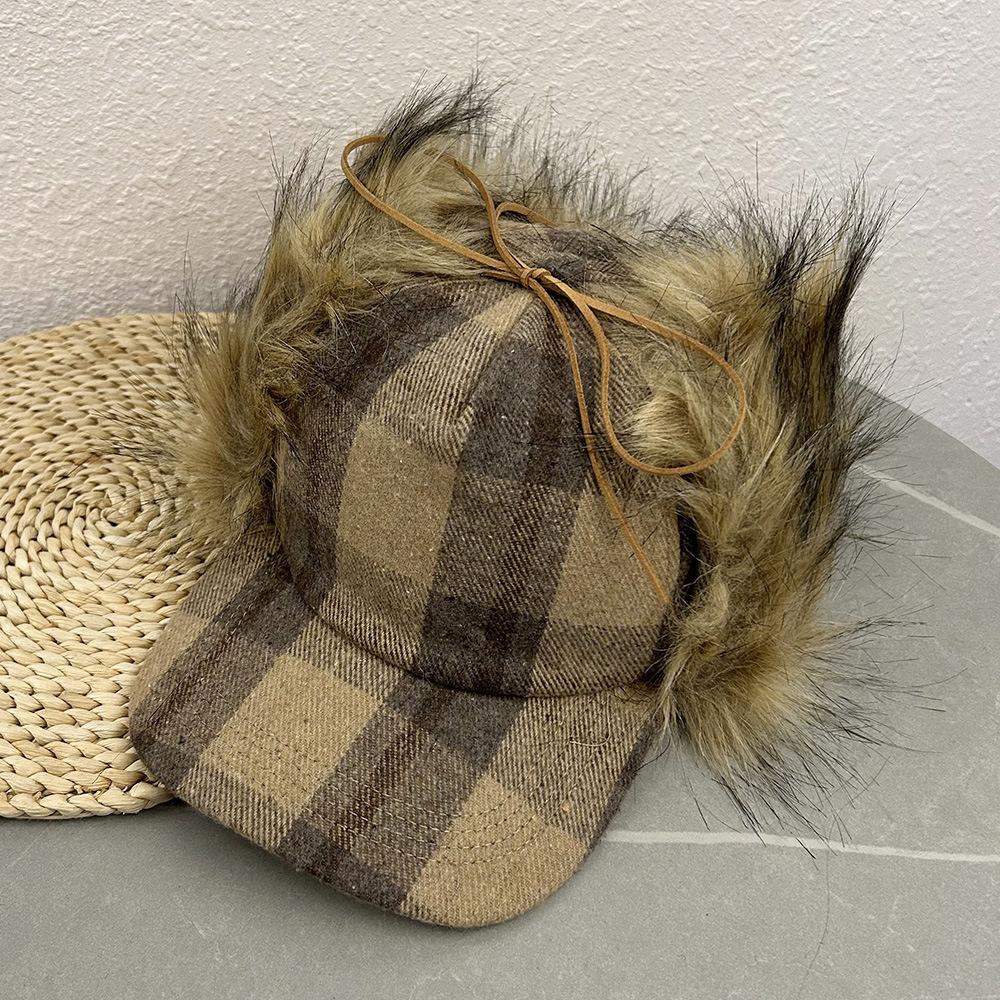 Autumn and winter plaid decorative fashion cap, warm ear protection, casual down baseball cap