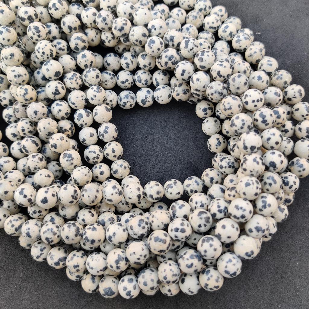 Натуральная матовая далматинская яшма, бусины из гладкого далматинского камня, черные пятнистые точки, бусины для изготовления ювелирных изделий в виде точек, размер 6 мм, 8 мм, 10 мм.