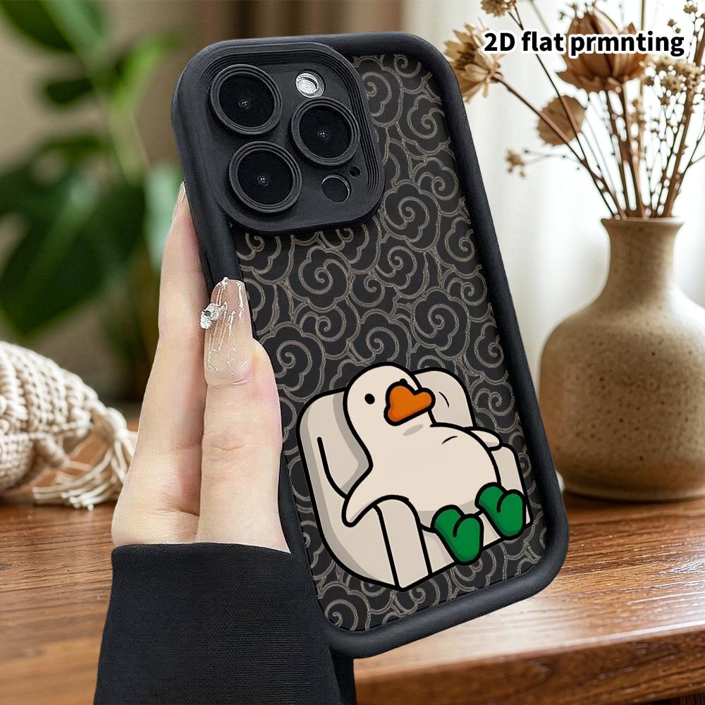 Чехол для телефона: 2D плоский дизайн, подходящий для iPhone 18, 17, 16, 15, 14, 13 Pro, ступенчатый защитный чехол, лежащая на диване маленькая белая утка, Рождество и
