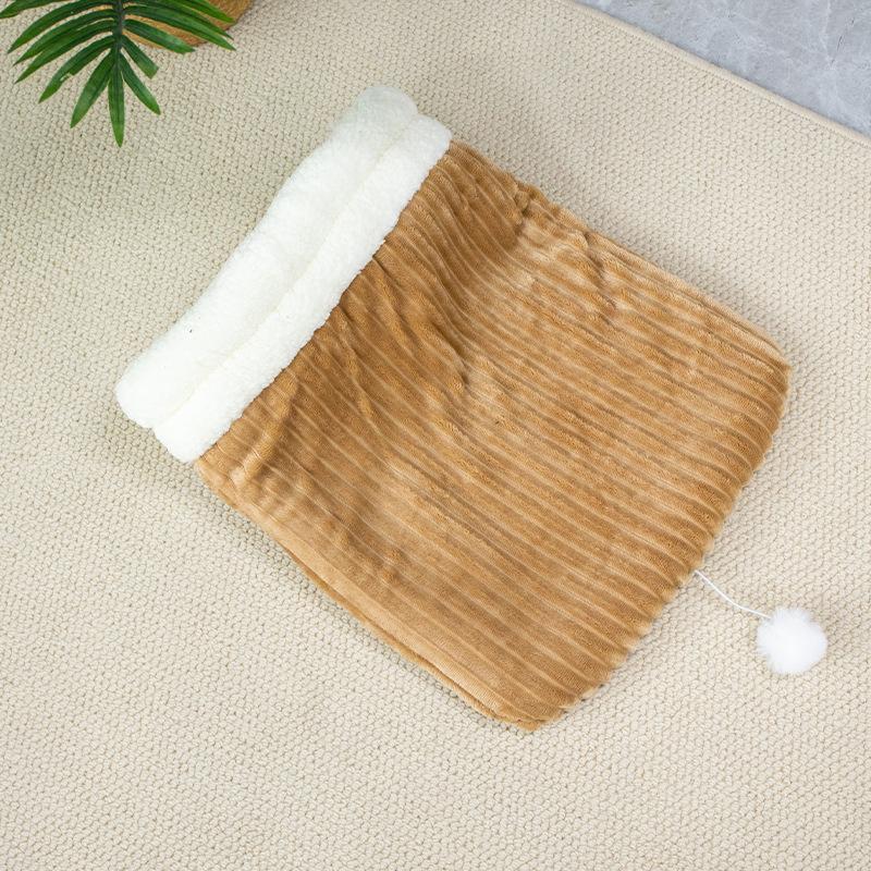 Comfortable Thickened Cat Sleeping Bag Soft Pocket Type Cat Bed Warm Closed Cat Bed Funny Pet Nest Lovely Nest Pet Supplies