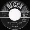 7-дюймовая пластинка FOUR ACES  Stranger In Paradise  The Gang Tha 928927 Decca 1953 US Pop Б/у