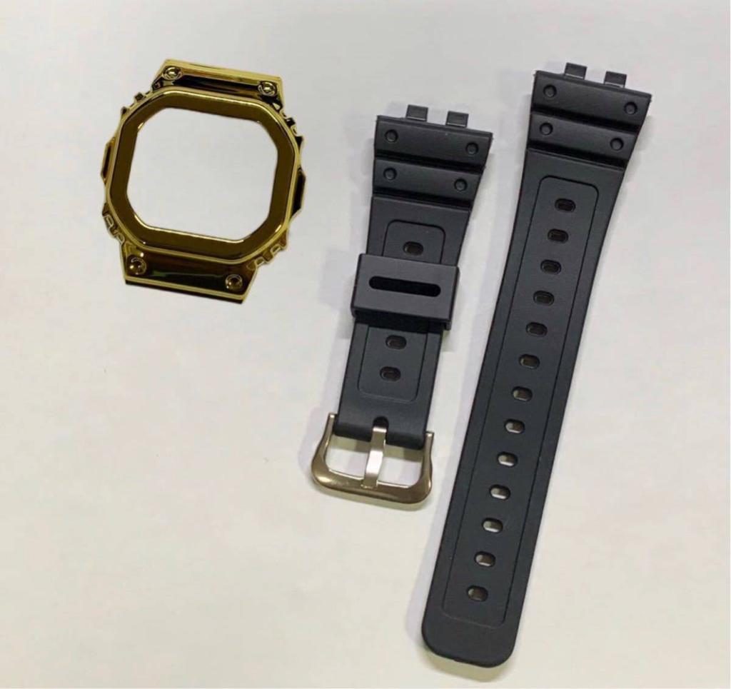 Casio Совместимый набор безеля и ремешка для серии GMW-B5000 с безелем из поликарбонатной смолы. (ПК) набор, серебро.