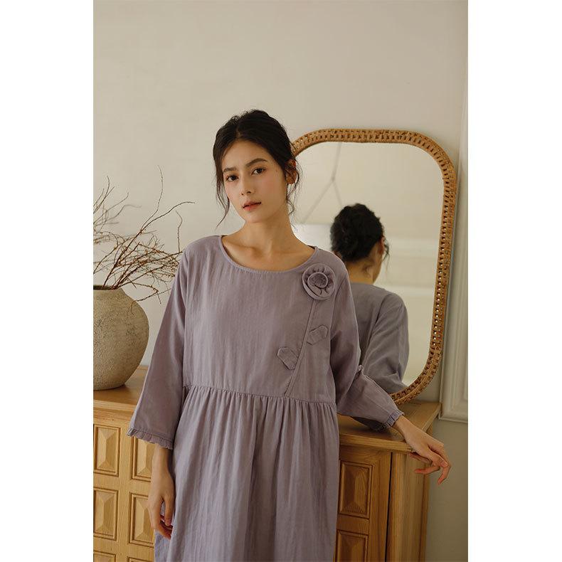 Autumn new cotton double-layer gauze home skirt Korean version large size loose solid color flower long-sleeved nightdress two-color choice