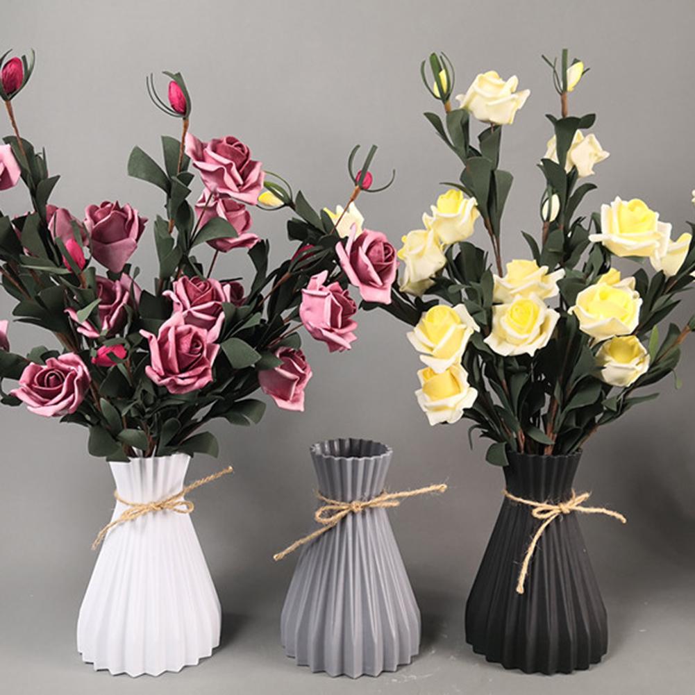 Декоративная однотонная пластиковая ваза