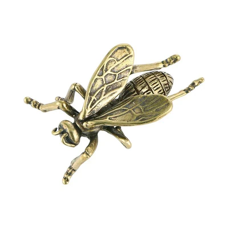 Micro Carved Brass Bee Mini Ornament Exquisite Insect Desktop Decoration Craft Home Decoration Bee Tea Pet Ornament Miniatures