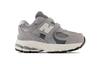 New Balance NB 2002R На липучках Дышащие Низкие Детские Кроссовки Серый Белый Для Младенцев и Малышей IV2002ST