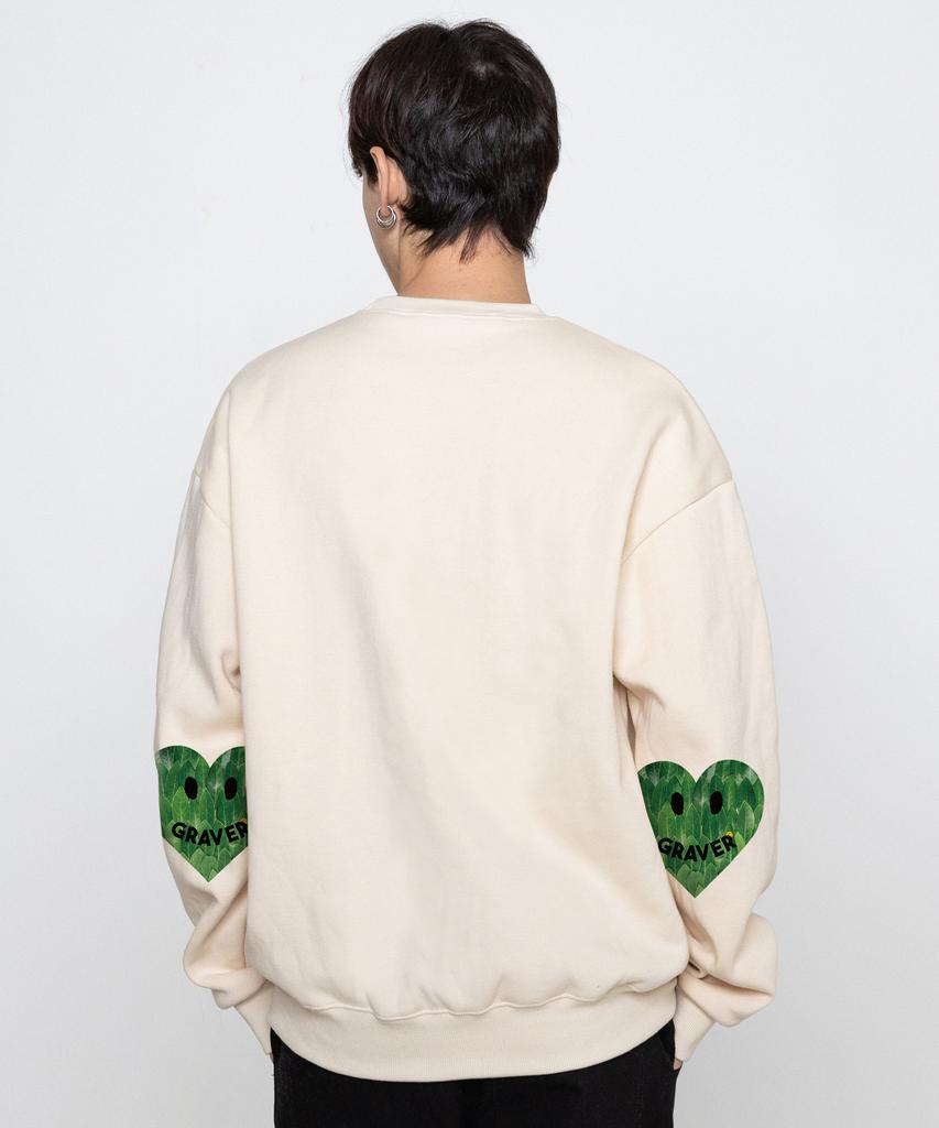 GRAVER [Unisex] Elbow Leaf Smile Heart Sweatshirt_Cream