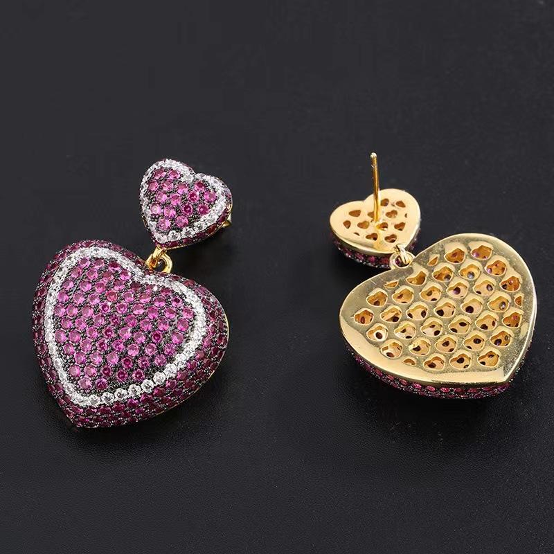 Украшения Слегка Инкрустированные Сердцевидные Большие Серьги, Золотое Черное Золото И Белое Золото Трехцветное Гальваническое Покрытие Темпераментные Трендовые Серьги