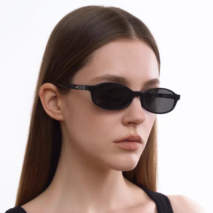 MUUTE01 black