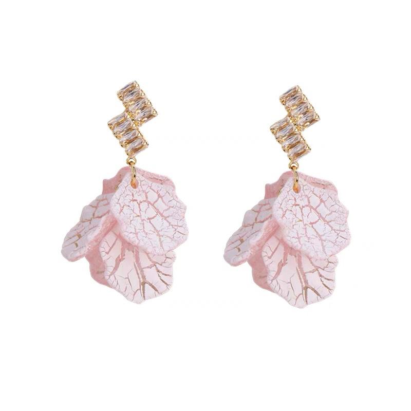 Pink shell petal fringed earclips without pierced earrings light luxury niche spring and summer sweet stud earrings fashion earrings women