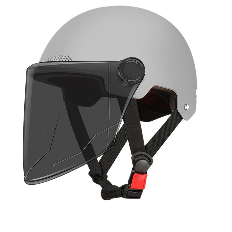 Шлем Электромобиль Женский и Мужской Мотоциклетный Аккумуляторный Автомобиль Полушлем Летняя Защита от Солнца Полный Шлем Оптом Езда Дышащий и Легкий